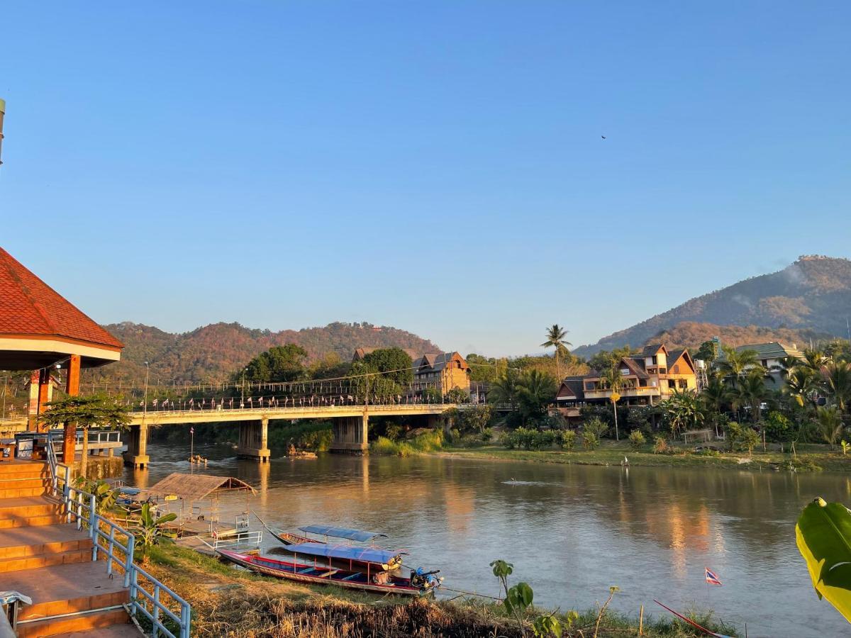 Saranya River House สรัญญาริเวอร์เฮาส์ Mae Ai Exteriör bild