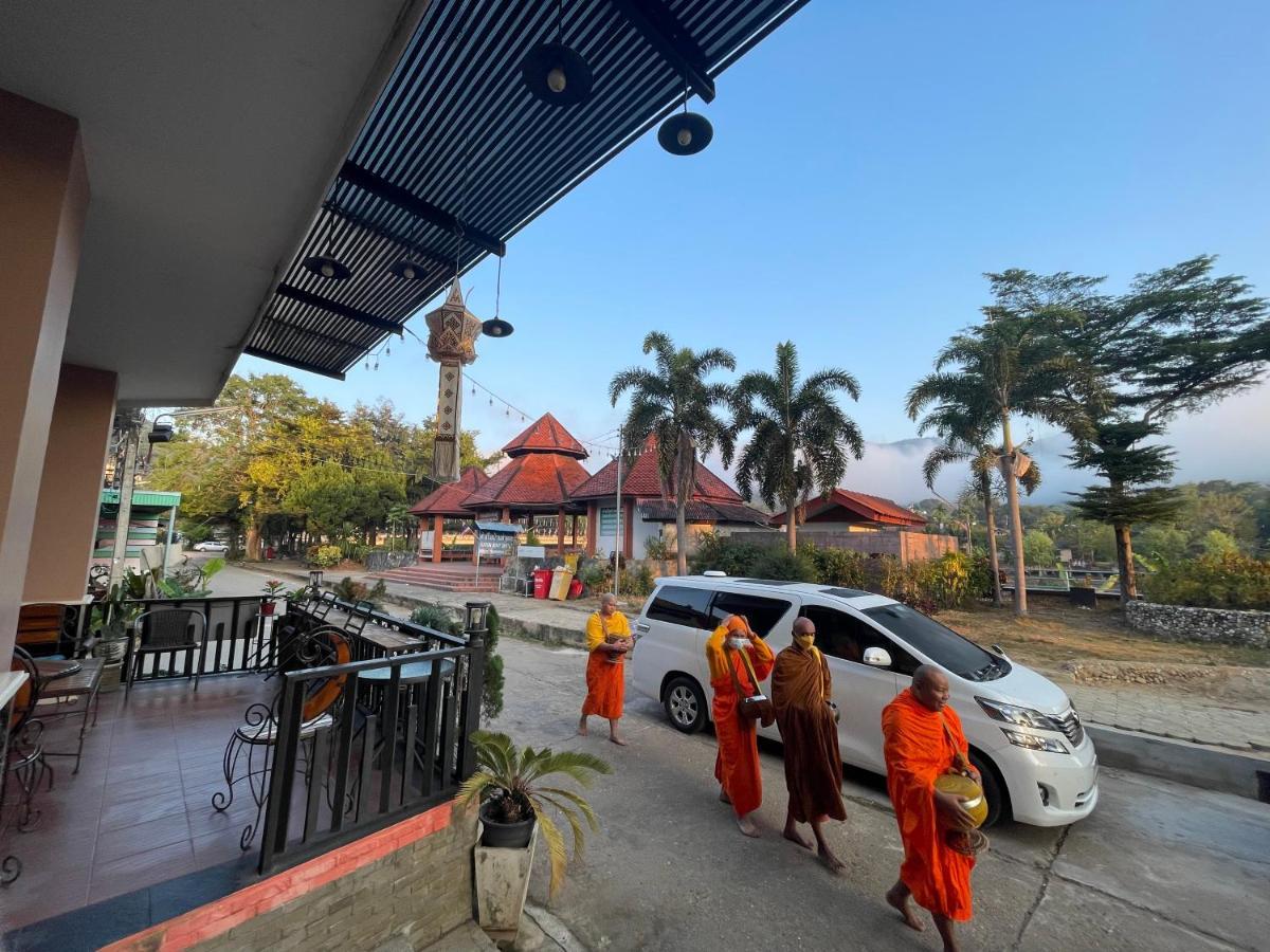 Saranya River House สรัญญาริเวอร์เฮาส์ Mae Ai Exteriör bild